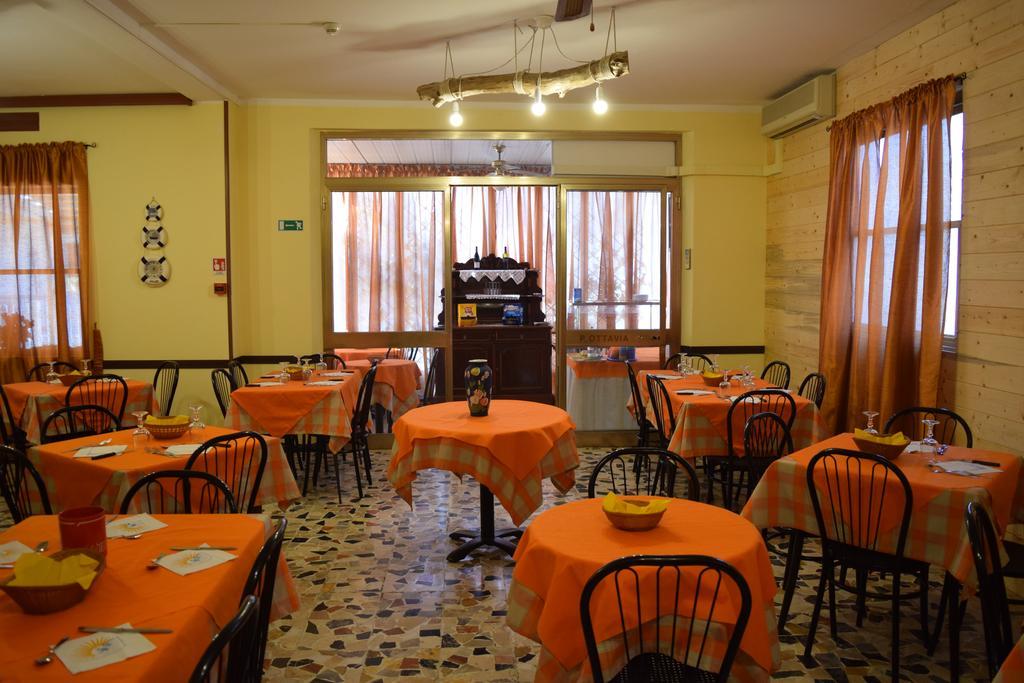 Hotel Ottavia Rimini Exterior foto